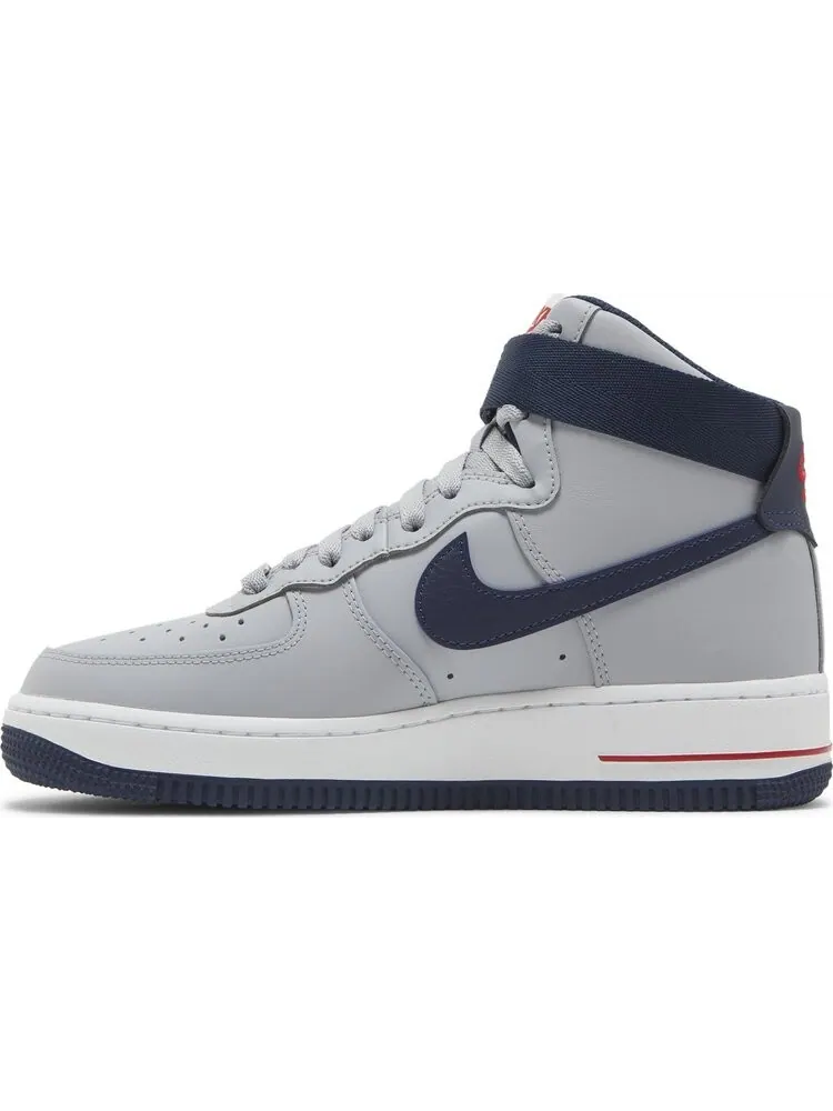Кроссовки Nike Wmns Air Force 1 High 'New England Patriots' — изображение 3 из 8, серый