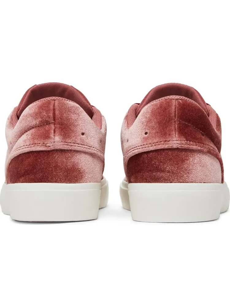 Кроссовки Wmns Jordan Series.05 SE Low Rose Velvet — изображение 6 из 8, розовый
