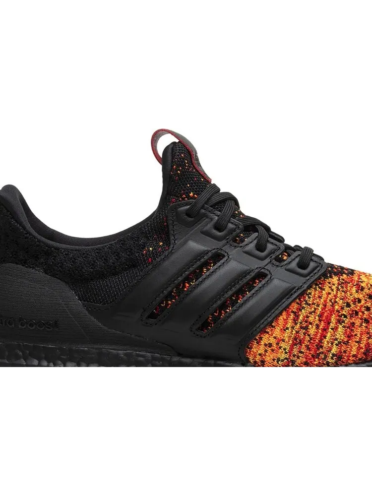 Кроссовки Adidas Game of Thrones x UltraBoost 4.0 'House Targaryen Dragons' — изображение 2 из 8, красный