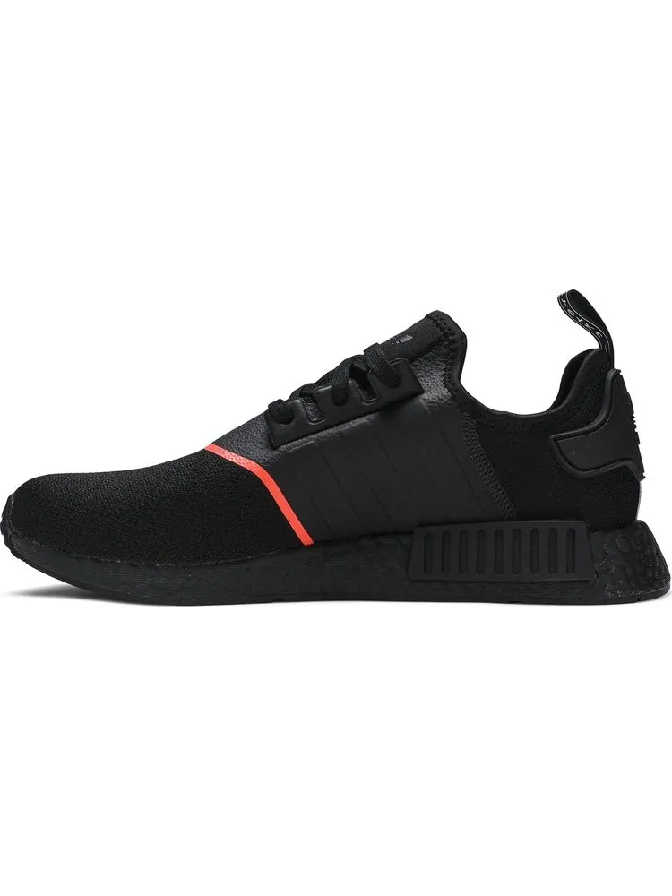 Кроссовки Adidas NMD_R1 'Core Black Solar' — изображение 3 из 8, черный