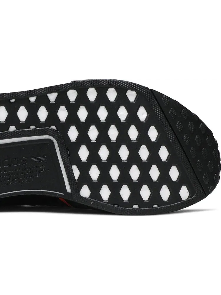 Кроссовки Adidas NMD_R1 'Core Black Solar' — изображение 5 из 8, черный