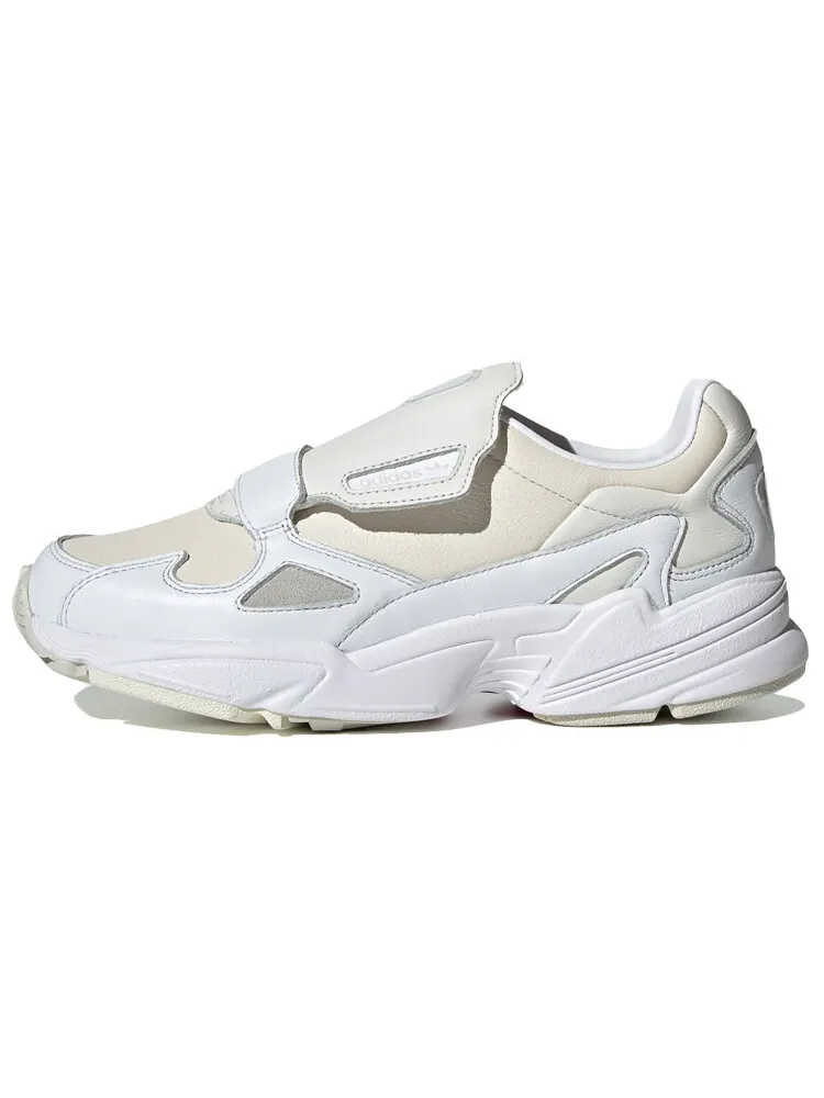 Женские кроссовки Adidas Originals Falcon — изображение 1 из 6