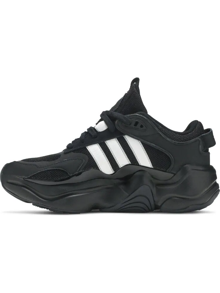 Кроссовки Adidas Wmns Magmur Runner 'Black White' — изображение 3 из 8, черный