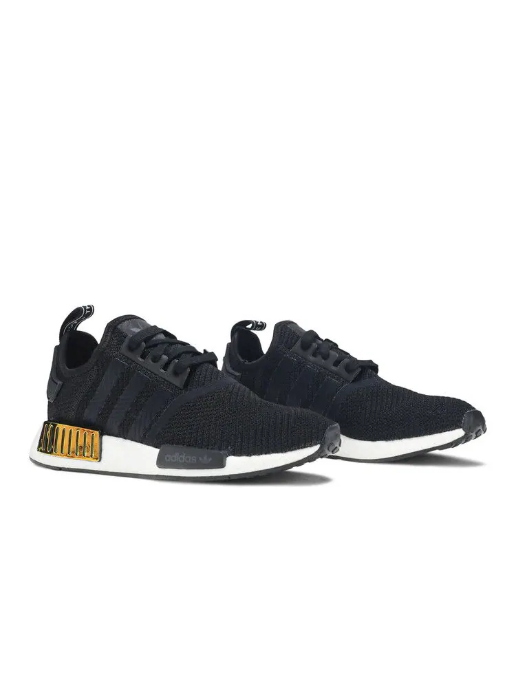 Кроссовки adidas Wmns NMD_R1 'Metallic Plugs - Core Black' — изображение 9 из 9, черный/черный