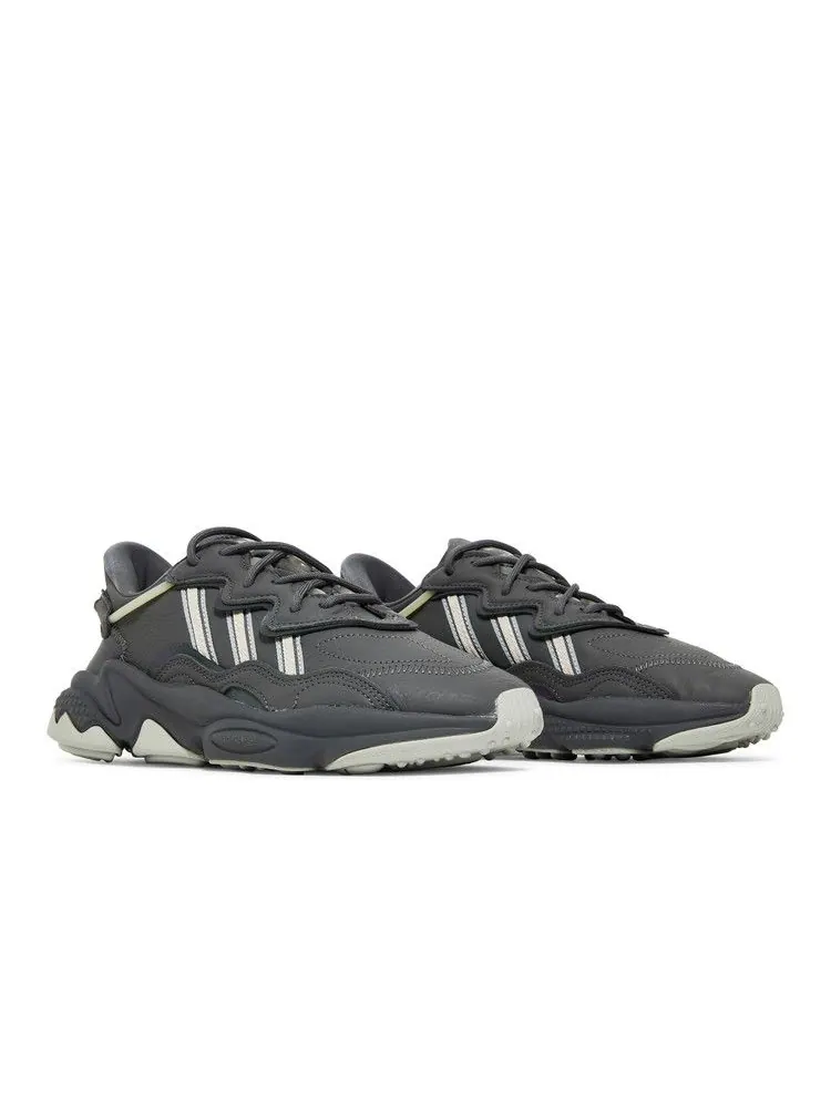 Кроссовки Adidas Wmns Ozweego — изображение 8 из 8, серый серебристый