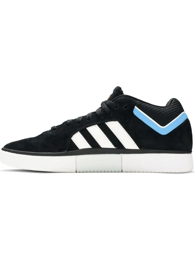Кроссовки Adidas Tyshawn 'Core Black' — изображение 3 из 8, черный