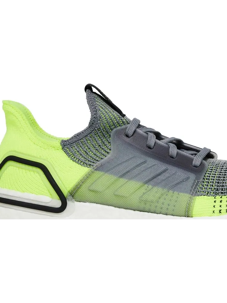 Кроссовки Adidas UltraBoost 19 'Grey Yellow' — изображение 2 из 8, серый