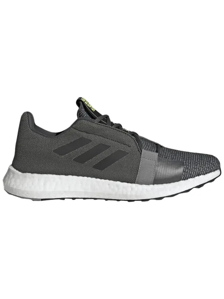 Кроссовки adidas SenseBoost Go 'Grey Black' — изображение 1 из 1, серый