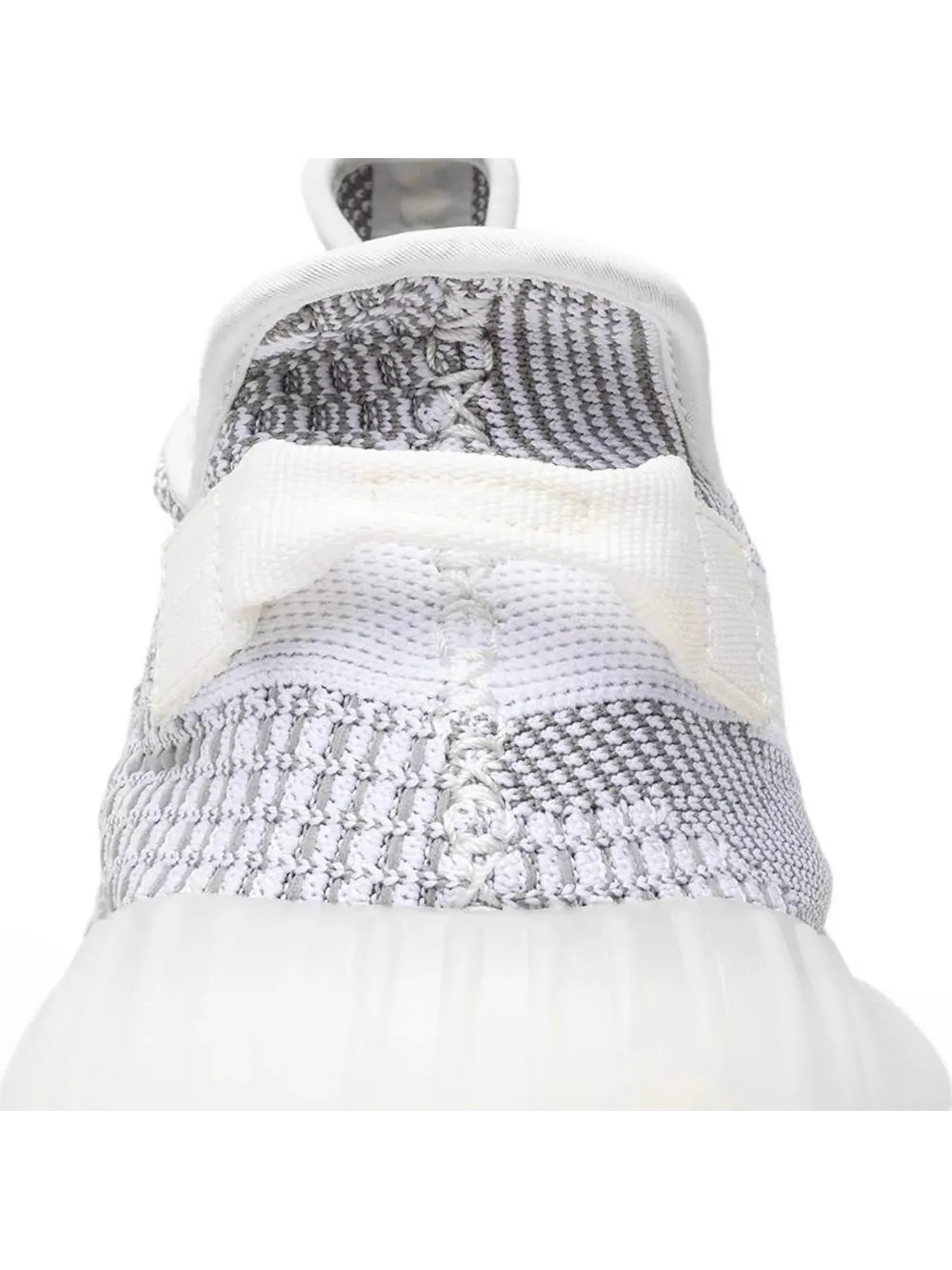 Кроссовки Yeezy Boost 350 V2 Static Non-Reflective — изображение 7 из 8, серый