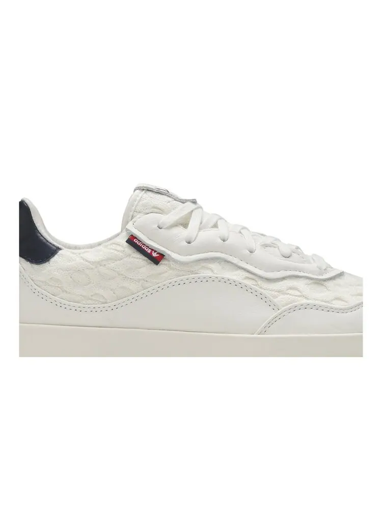 Кроссовки Adidas Extra Butter x SC Premiere — изображение 2 из 4, белый