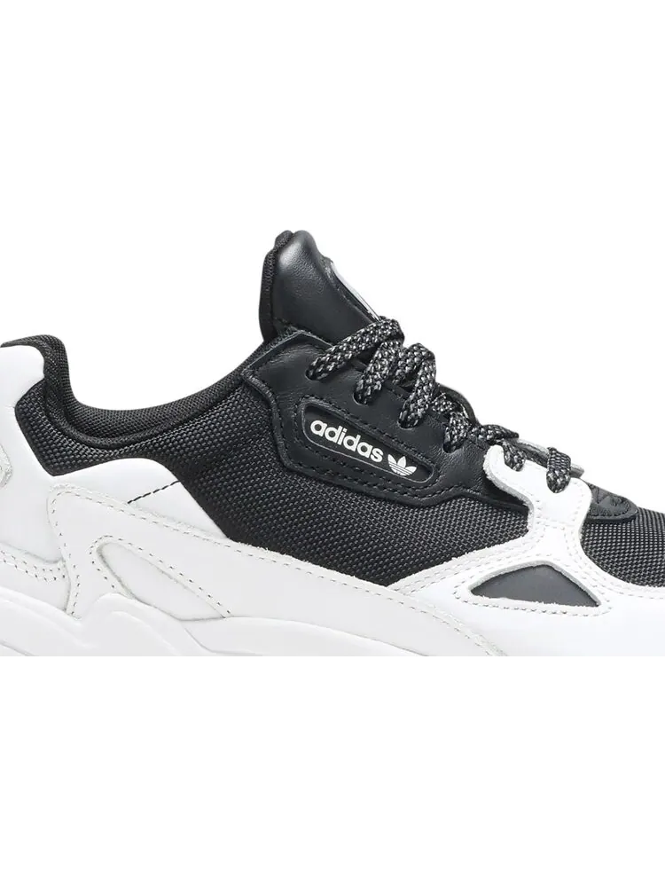 Кроссовки Adidas Wmns Falcon Trail 'Oreo' — изображение 2 из 8, черный