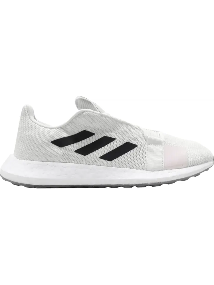 Кроссовки Adidas SenseBoost Go — изображение 1 из 1, белый