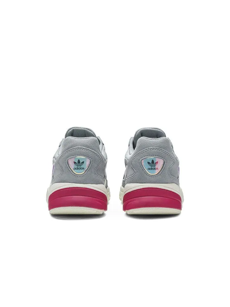 Кроссовки adidas Wmns Falcon 'Light Grey Real Magenta' — изображение 7 из 9, светлый серый/белый