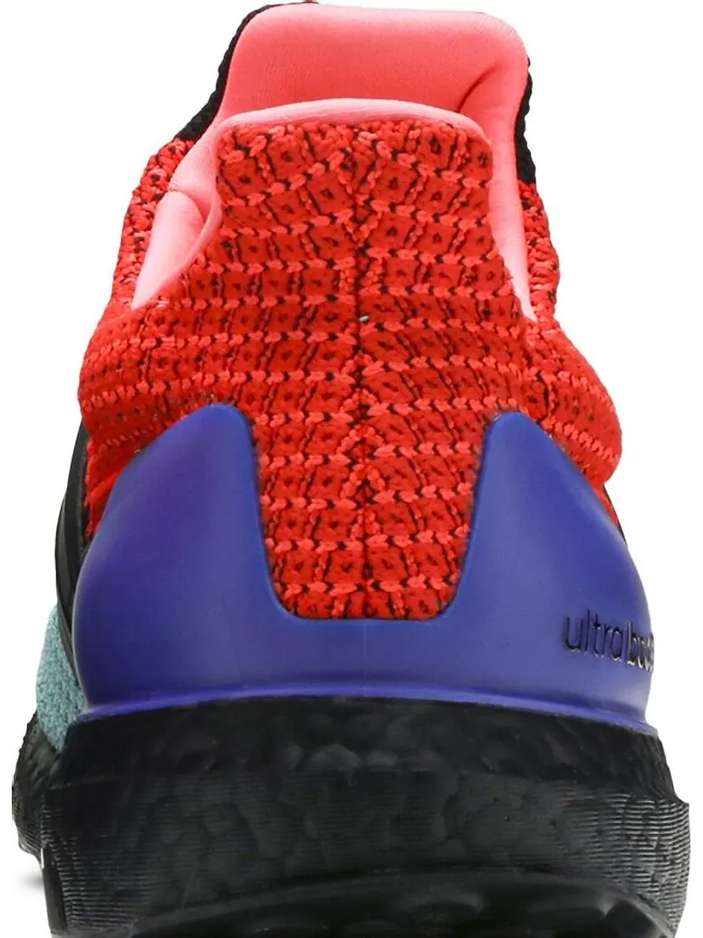 Кроссовки Adidas UltraBoost DNA 'What The' — изображение 7 из 8, мульти