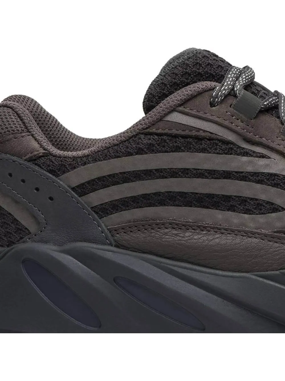 Кроссовки Adidas Yeezy Boost 700 V2 Geode — изображение 6 из 8, коричневый