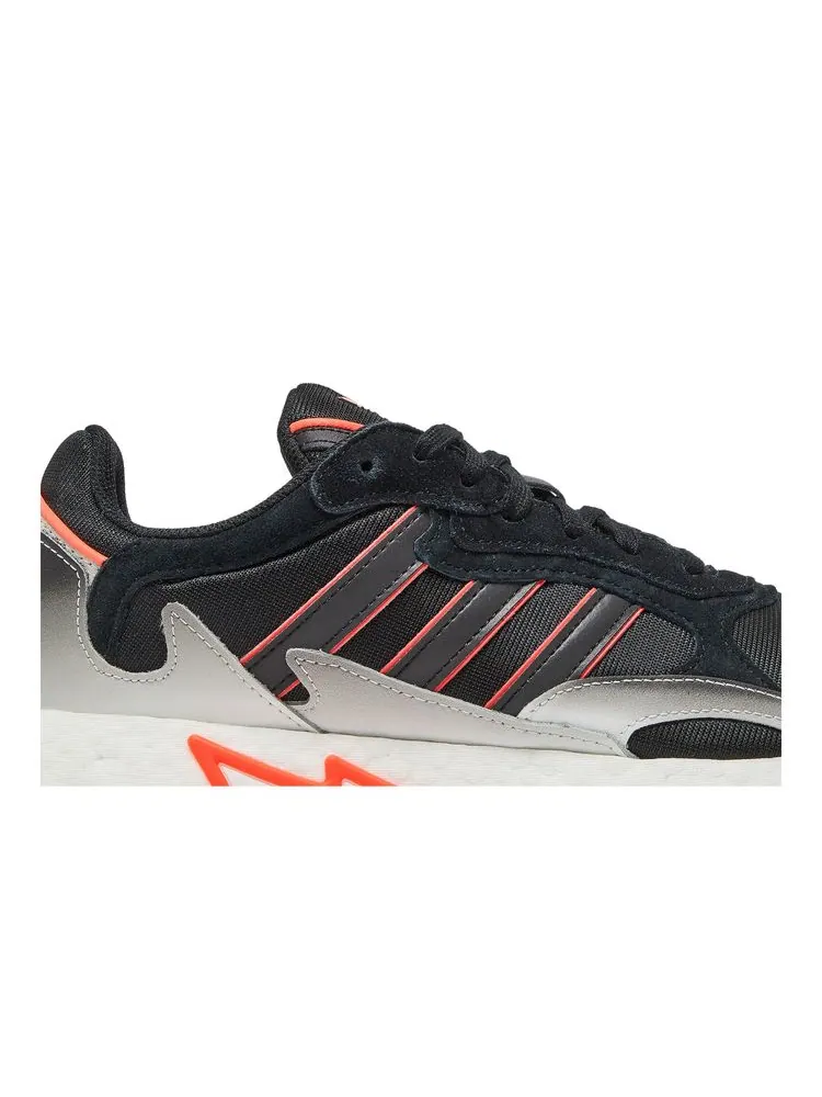 Кроссовки Tresc Run 'Core Black Solar Red' — изображение 2 из 8, черный красный
