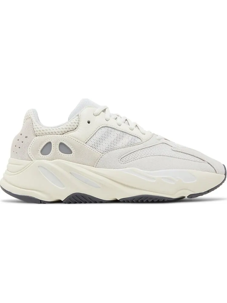 Кроссовки Adidas Yeezy 700 Analog — изображение 1 из 4, бежевый