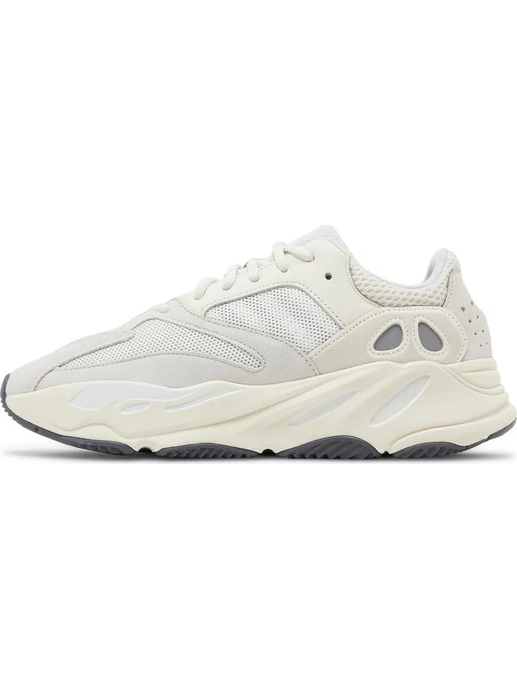Кроссовки Adidas Yeezy 700 Analog — изображение 3 из 4, бежевый