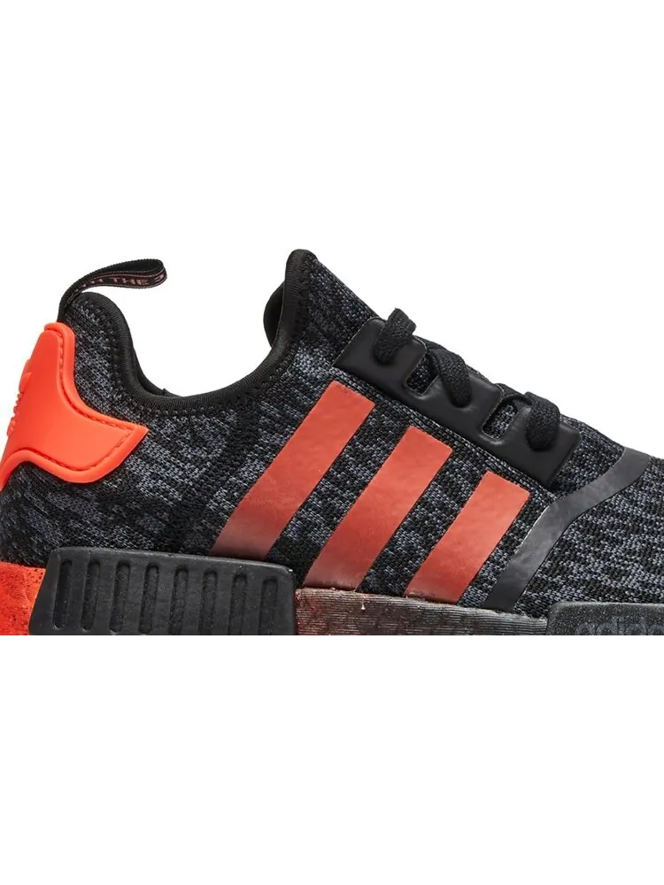 Кроссовки Adidas NMD_R1 'Pirate Solar Red' — изображение 2 из 8, черный
