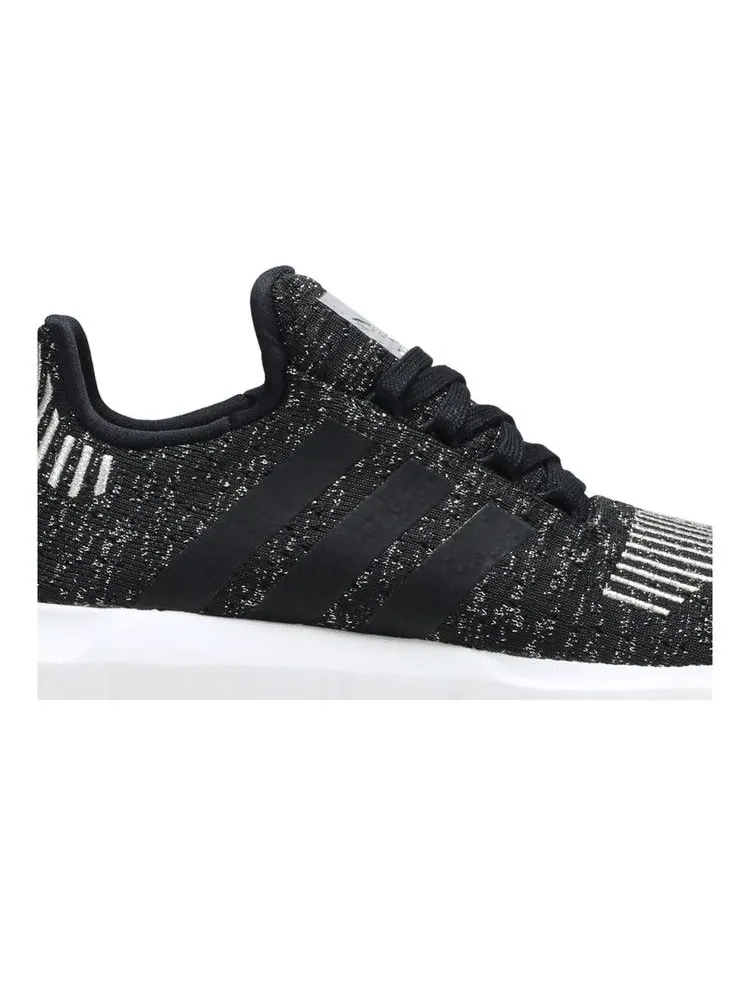 Кроссовки adidas Wmns Swift Run 'Core Black' — изображение 3 из 9