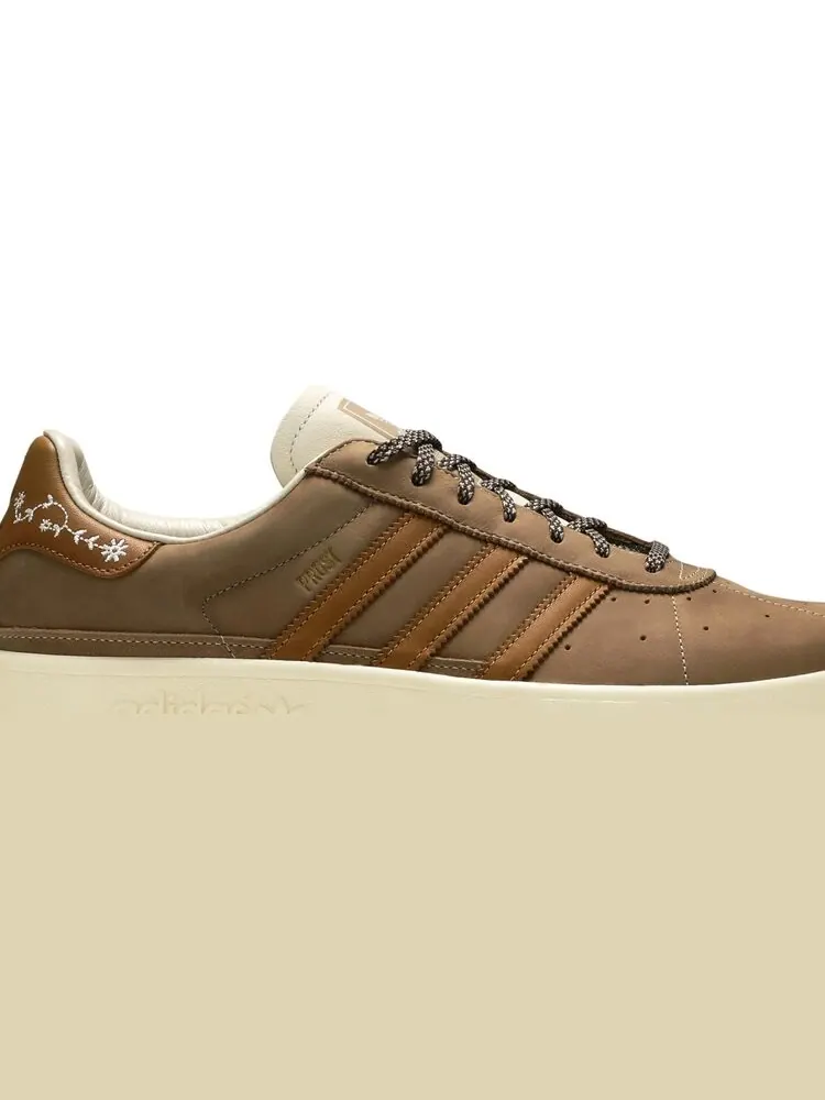 Кроссовки Adidas Oktoberfest x Munchen 'Made in Germany' — изображение 2 из 8, загар