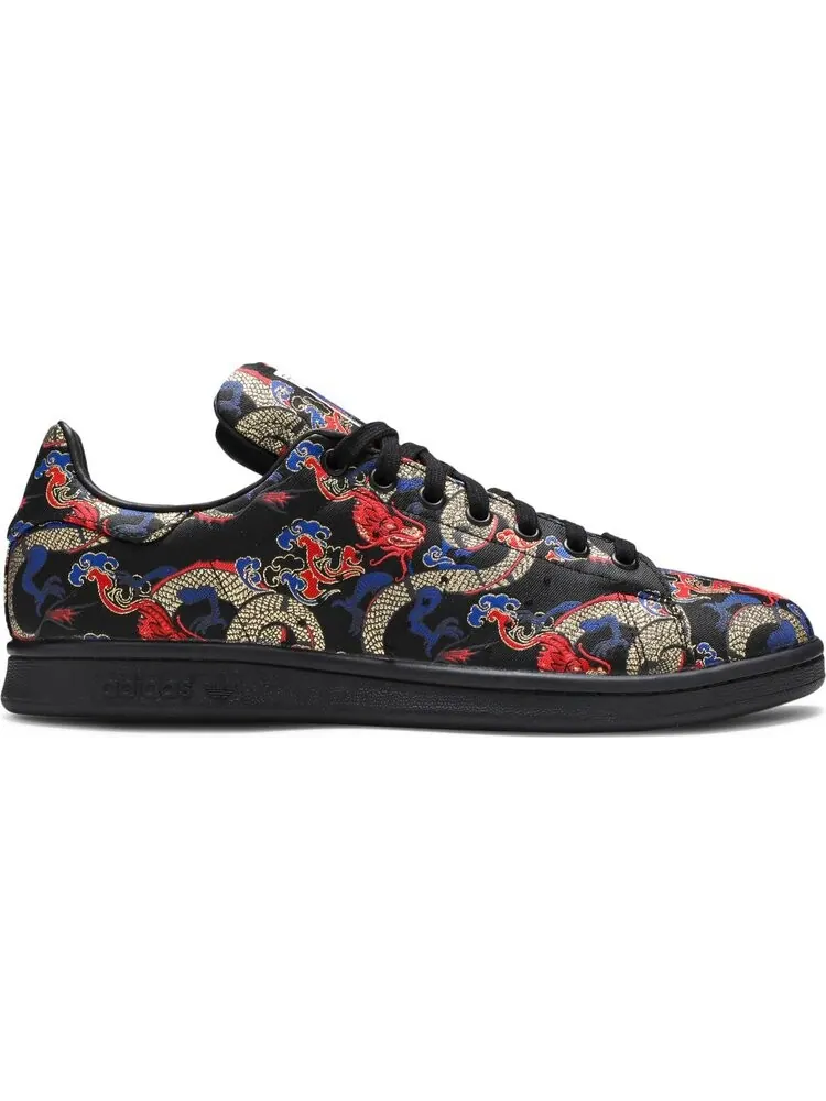 Кроссовки Adidas Stan Smith 'Dragon Boat Festival' — изображение 1 из 8, черный