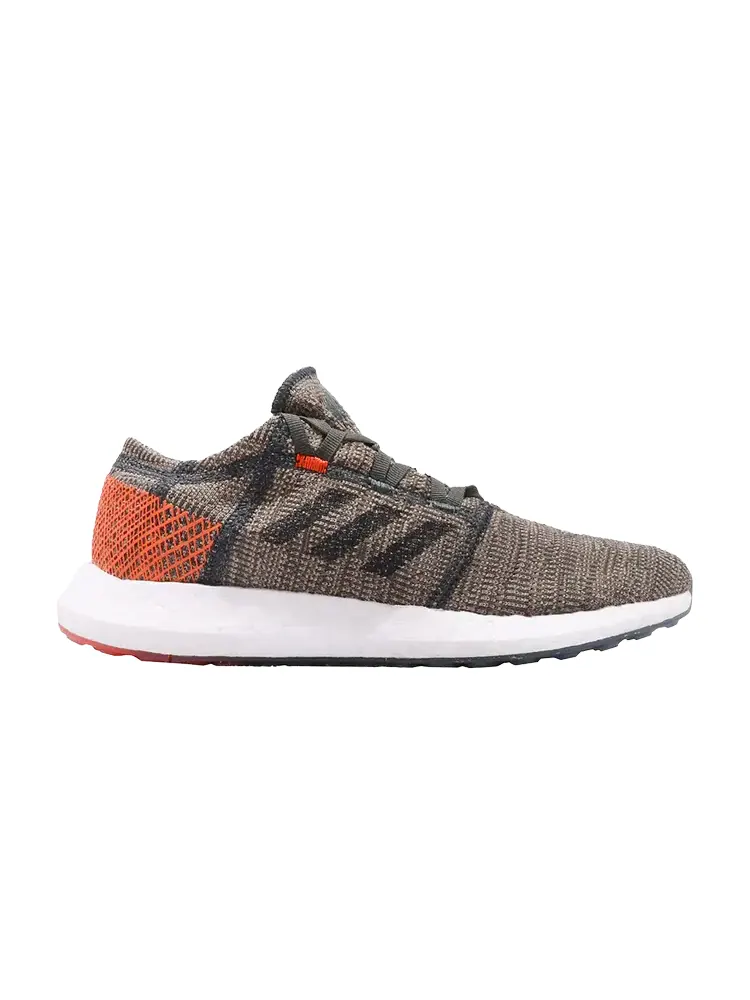 Кроссовки Adidas PureBoost GO J 'Legend Ivy' — изображение 1 из 1, зеленый