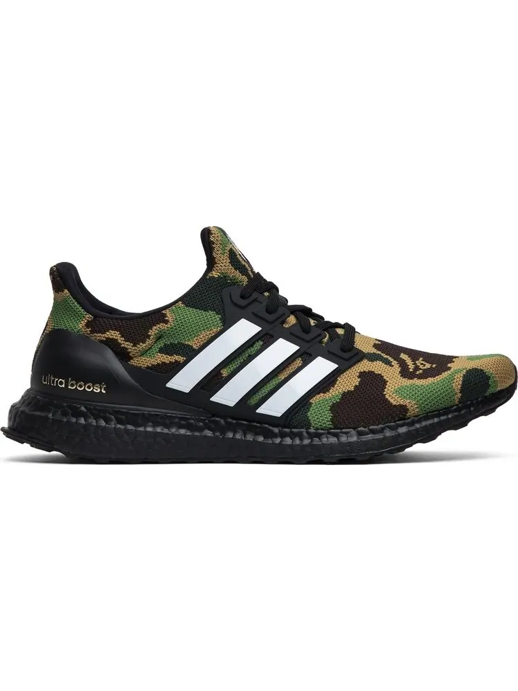 Кроссовки Adidas A Bathing Ape x UltraBoost 4.0 'Green Camo' — изображение 1 из 8, зеленый