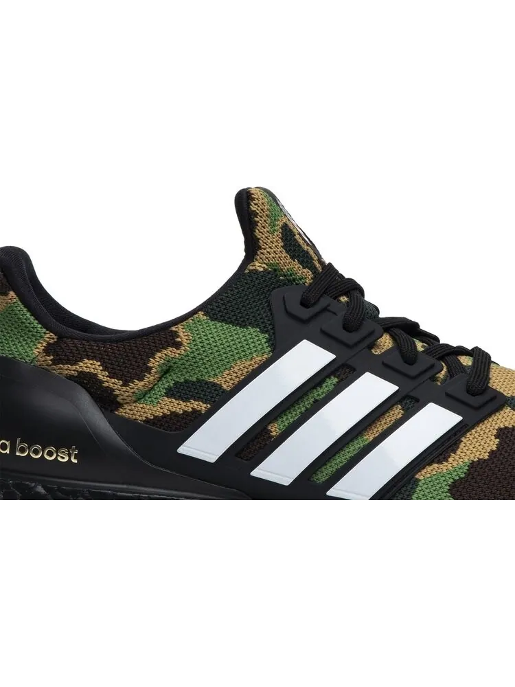 Кроссовки Adidas A Bathing Ape x UltraBoost 4.0 'Green Camo' — изображение 2 из 8, зеленый