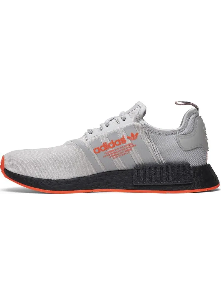 Кроссовки Adidas NMD_R1 'Grey Solar Red' — изображение 3 из 8, серый