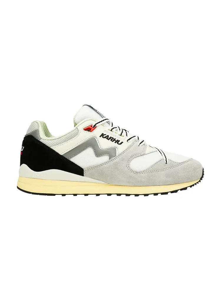 Кроссовки Karhu Synchron Classic 'Dawn Blue Lily White'