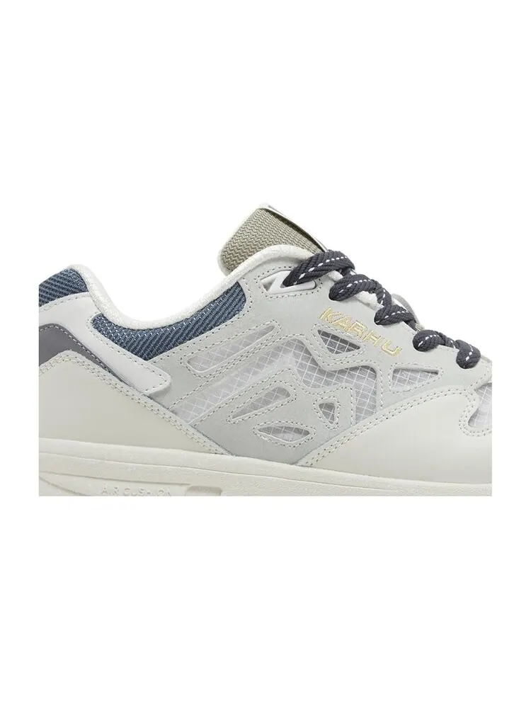 Кроссовки Karhu Legacy 96 'Lily White Transparent' — изображение 2 из 4, серый