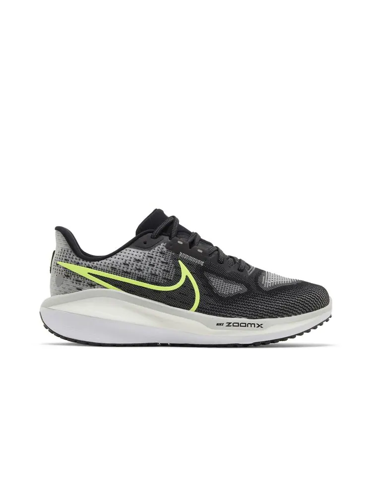 Кроссовки Vomero 17 'Black Volt' — изображение 1 из 8, черный