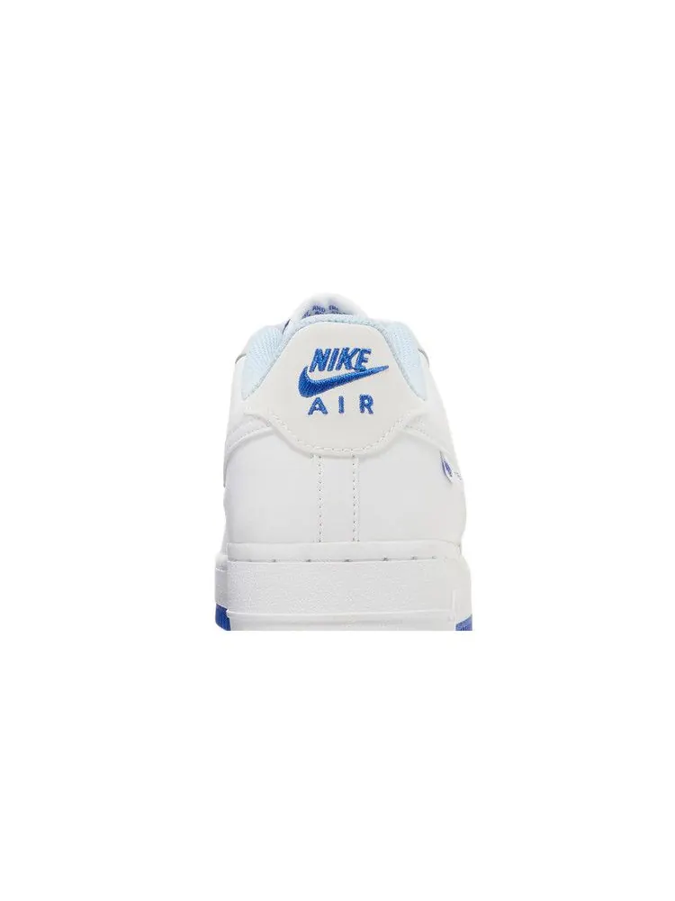 Кроссовки Nike Air Force 1 LV8 GS 'Just Stitch It - Hyper Royal' — изображение 8 из 9, белый/белый//белый
