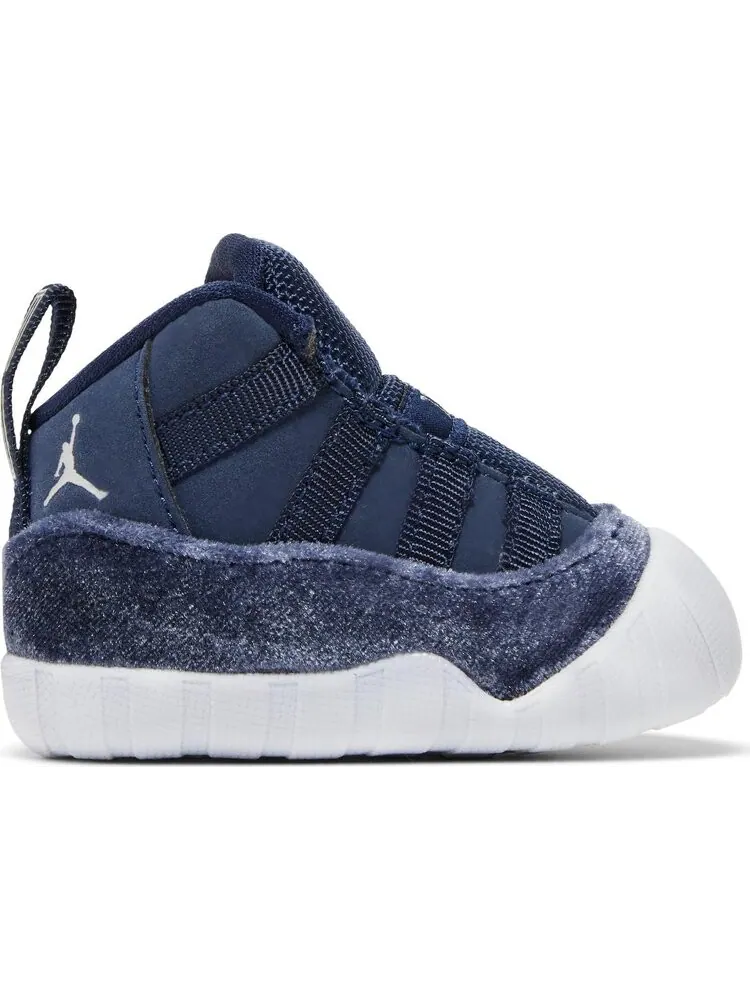Кроссовки Air Jordan 11 Retro CB Midnight Navy Velvet — изображение 1 из 8, синий