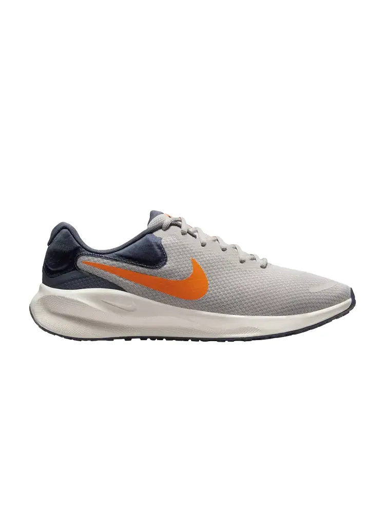 Кроссовки Nike Revolution 7 — изображение 1 из 1, серый