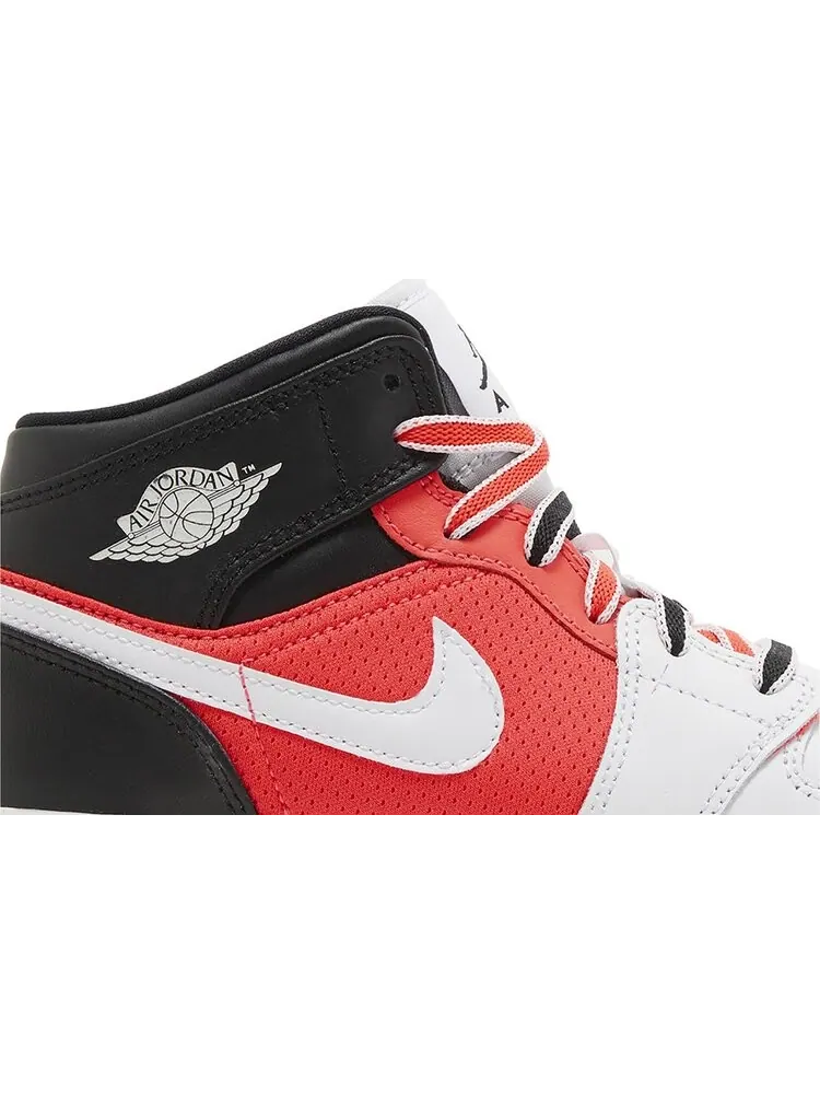 Кроссовки Air Jordan 1 Mid SE GS 'White Infrared' — изображение 2 из 4, белый