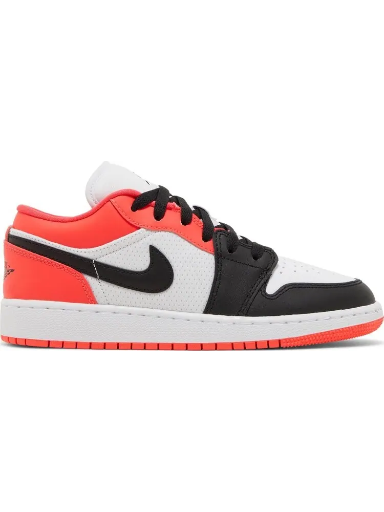 Кроссовки Air Jordan 1 Low SE GS 'Mismatched Infrared' — изображение 1 из 4, белый