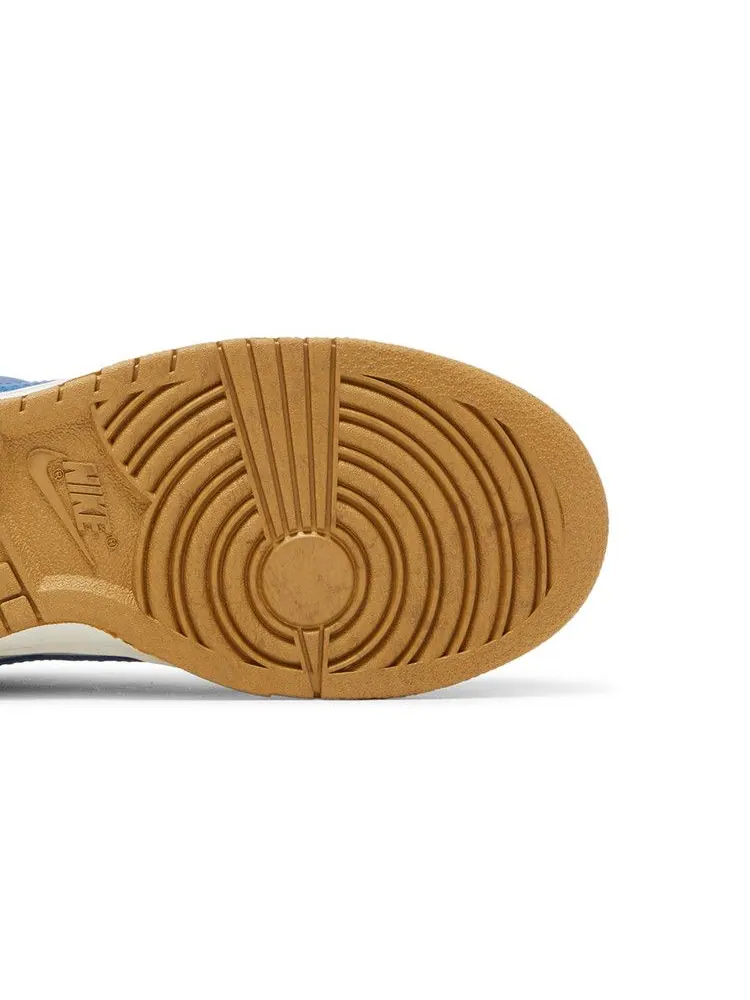Кроссовки Nike Wmns Dunk Low 'Kansas City Royals' — изображение 6 из 9, синий