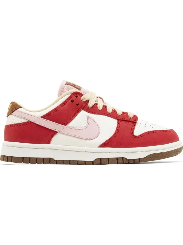 Кроссовки Wmns Dunk Low Premium 'Bacon' — изображение 1 из 4, красный
