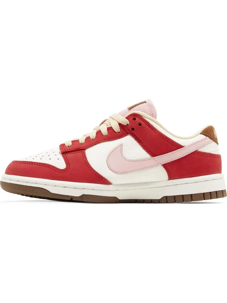 Кроссовки Wmns Dunk Low Premium 'Bacon' — изображение 3 из 4, красный