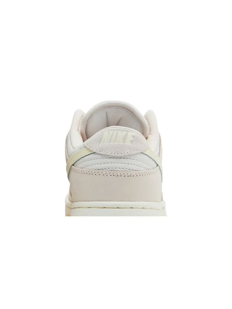 Кроссовки Nike Wmns Dunk Low 'Light Soft Pink' — изображение 8 из 9