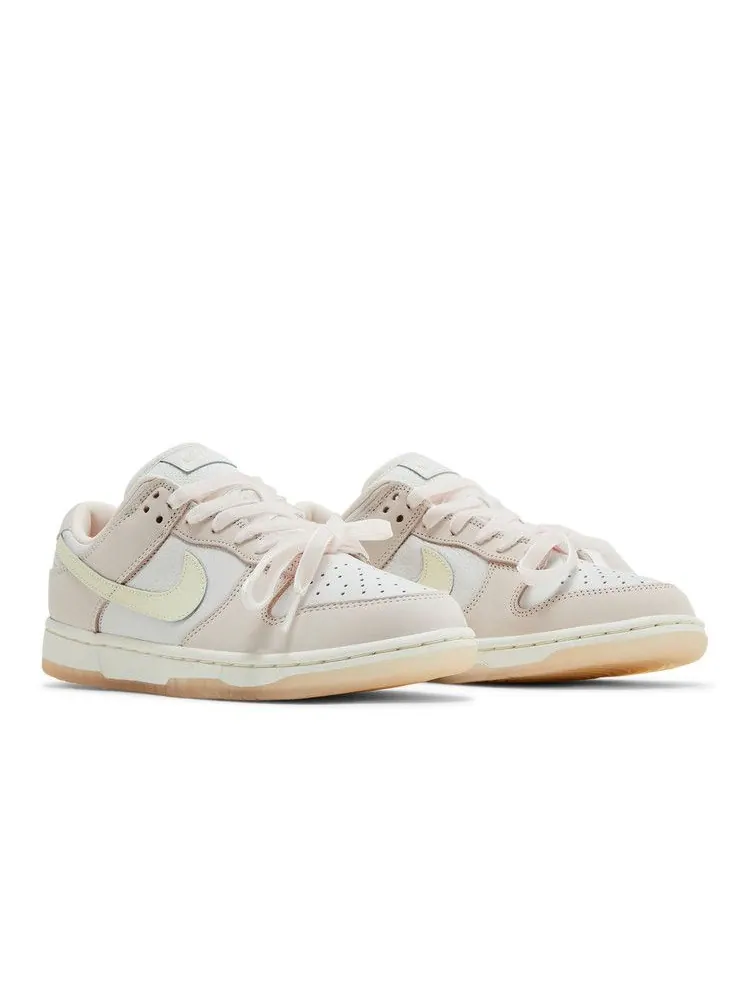 Кроссовки Nike Wmns Dunk Low 'Light Soft Pink' — изображение 9 из 9