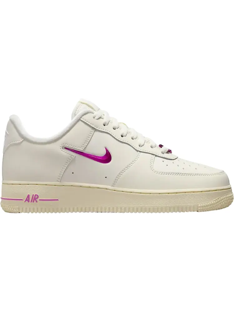 Кроссовки Wmns Air Force 1 '07 SE 'Dance - Playful Pink' — изображение 1 из 1, бежевый