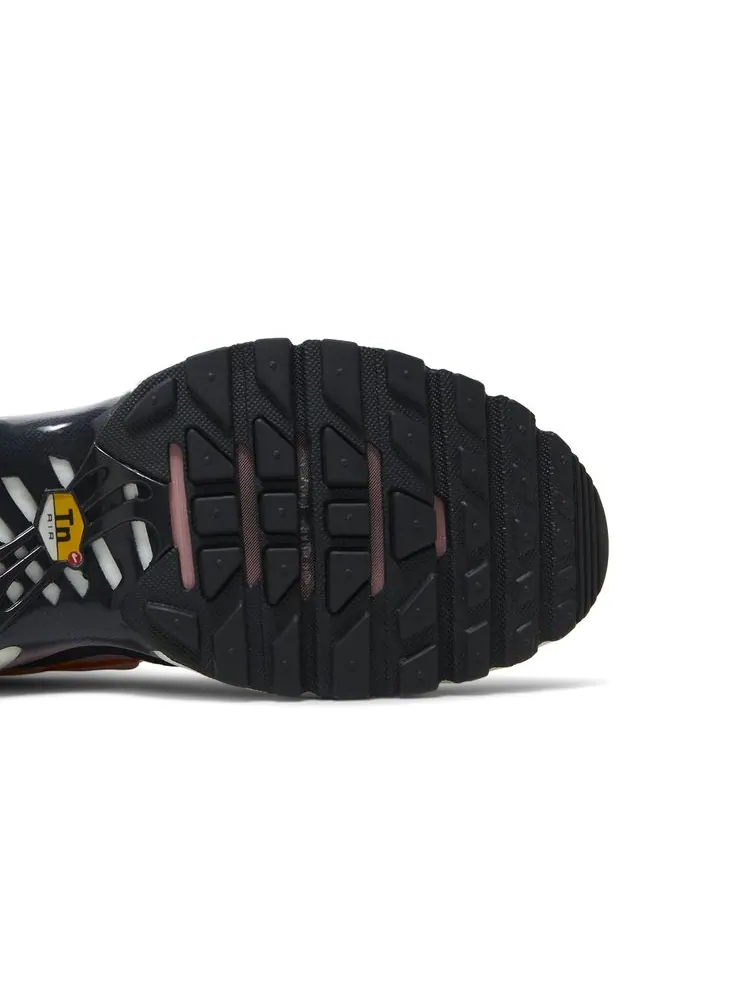 Кроссовки Wmns Air Max Plus 'Magma Orange Soft Pink' — изображение 5 из 8, оранжевый розовый