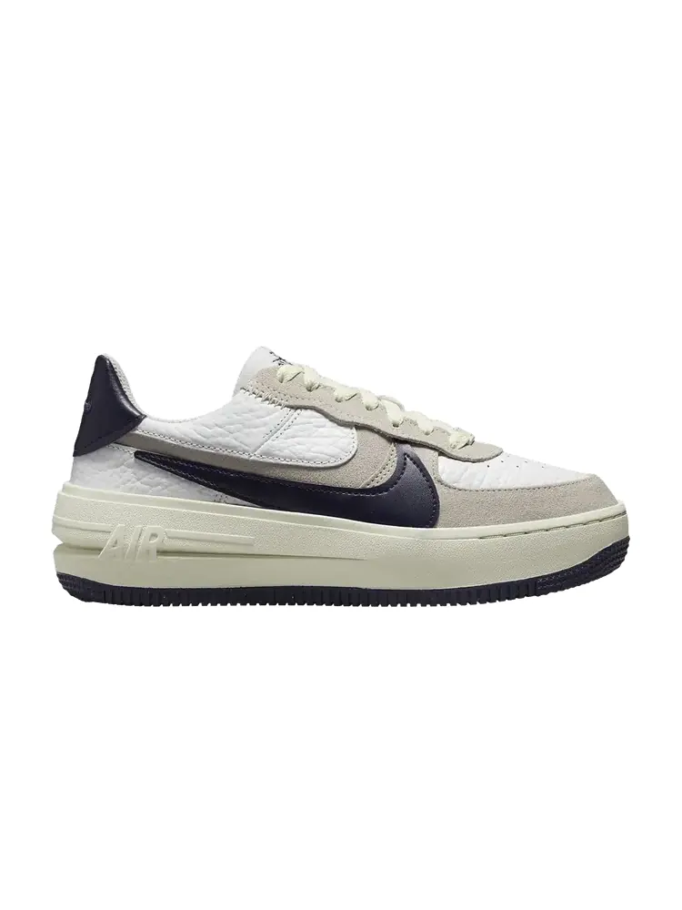 Кроссовки Nike Wmns Air Force 1 PLT.AF.ORM 'Summit White Navy' — изображение 1 из 1