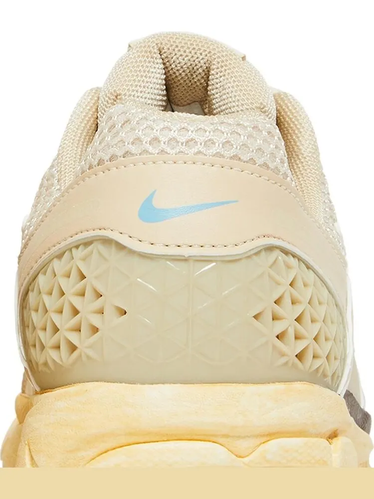 Кроссовки Nike Wmns Air Zoom Vomero 5 'Oatmeal' — изображение 7 из 8, загар
