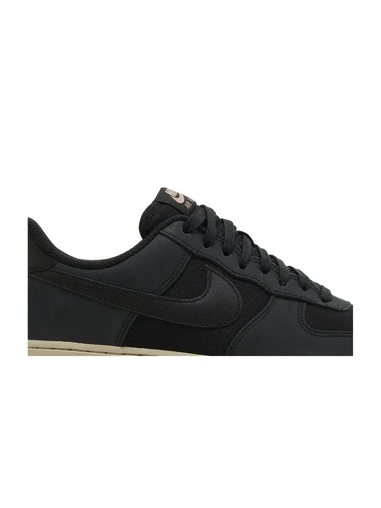 Кроссовки Nike Air Force 1 '07 LX 'Black Red Stardust' — изображение 3 из 9, черный/красный