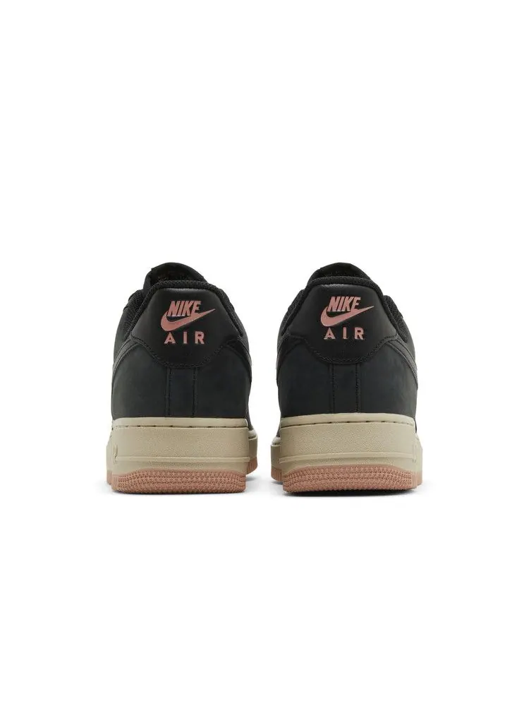 Кроссовки Nike Air Force 1 '07 LX 'Black Red Stardust' — изображение 7 из 9, черный/красный