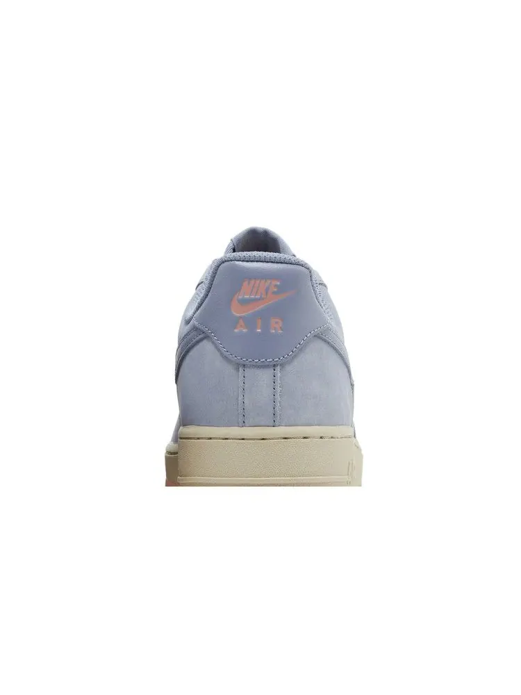 Кроссовки Nike Air Force 1 '07 LX 'Ashen Slate' — изображение 8 из 9, красный